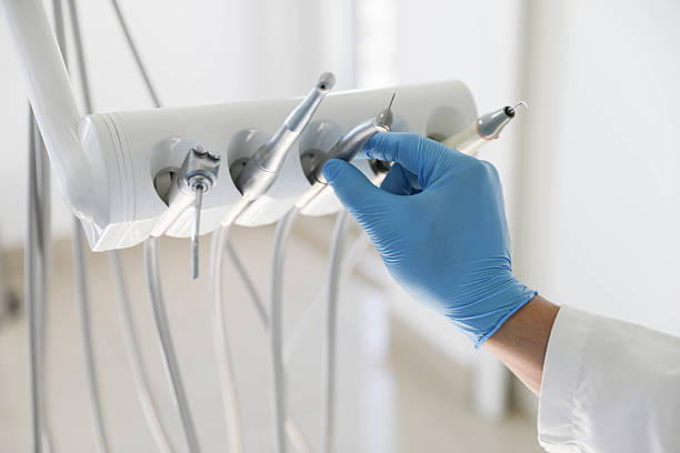 Professional Teeth Whitening technician working in Park City, TN